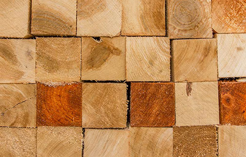 Holz Overberg Bauholz Stapel